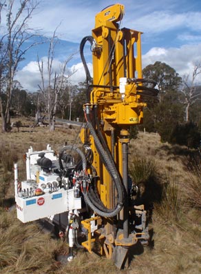 KMR Drilling RIG NO. 7) HYDRAPOWER TREKKER 2100